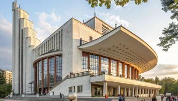 Легендарный Дом культуры имени Русакова: как авангардная «шестерёнка» ожила в XXI веке