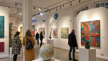 Маркет современного искусства WIN-WIN в Москве представил необычные работы художников