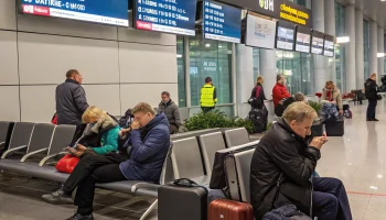 Авиарейс Геленджик — Москва отменили вечером 9 октября: пассажиров разместили в гостинице